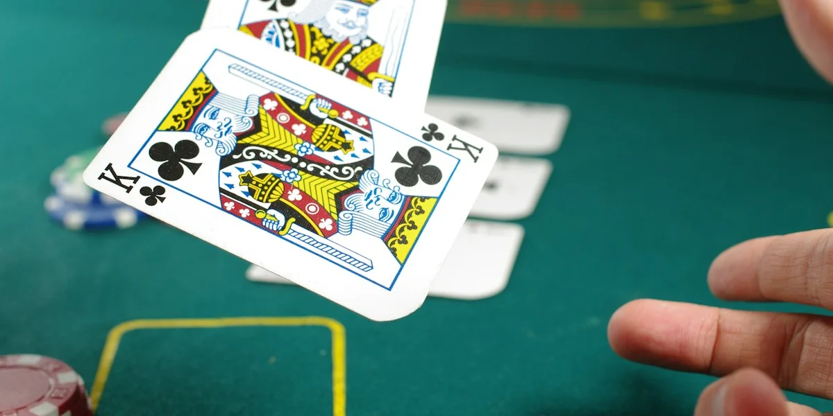 Pusoy Dos card shedding table on AH88